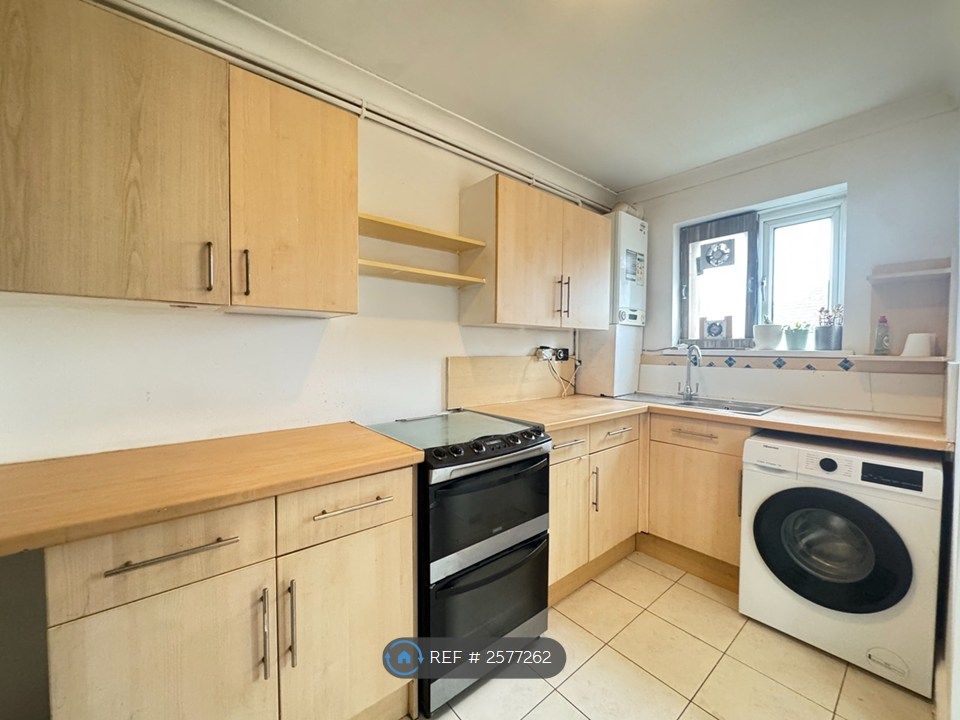 Property photo 1 of 12 Kitchen