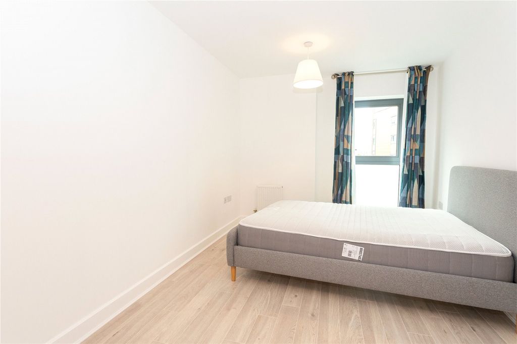 Property photo 3 of 8 Picture No. 01