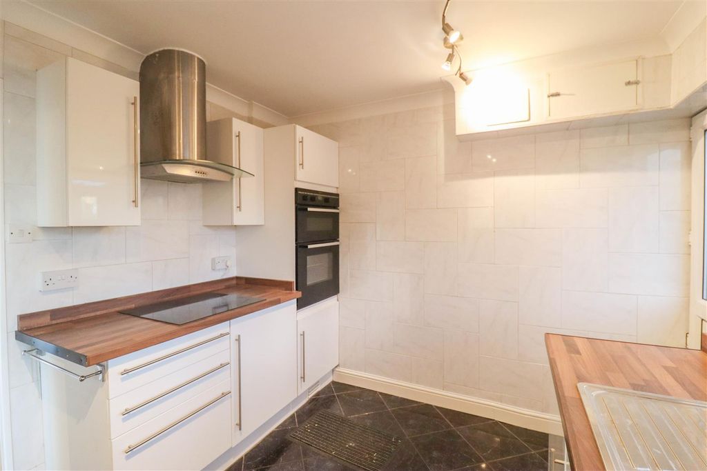 Property photo 3 of 10 Img_1205.Jpg