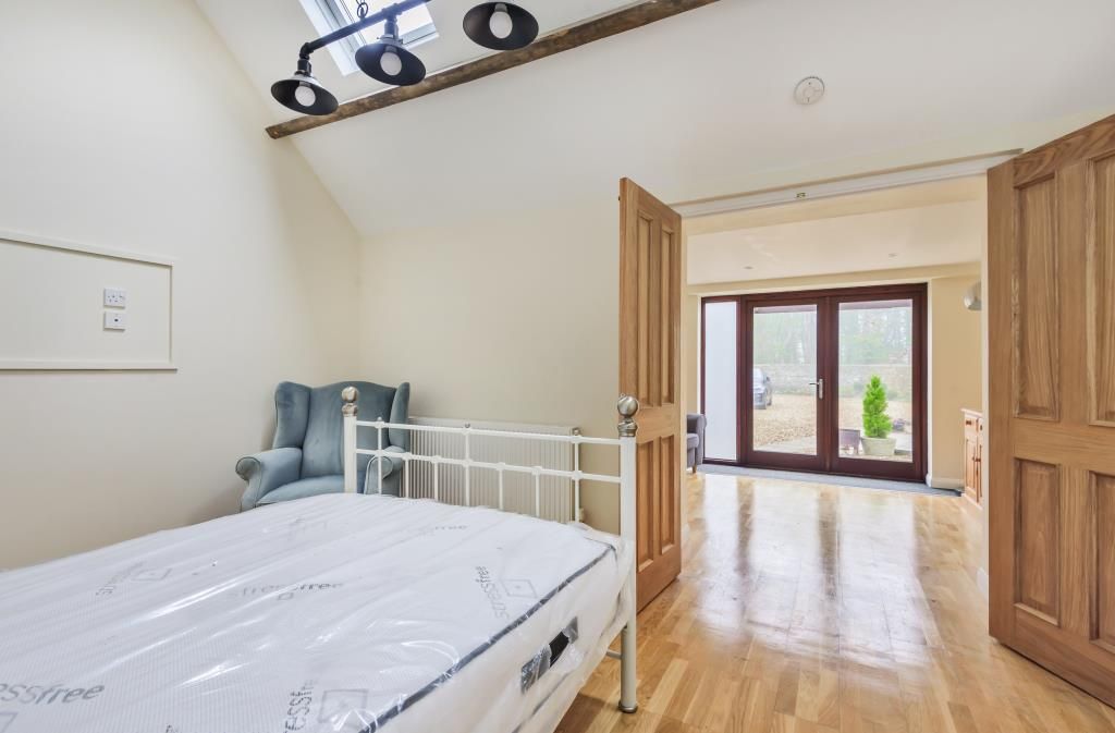 Property photo 3 of 11 Bedroom