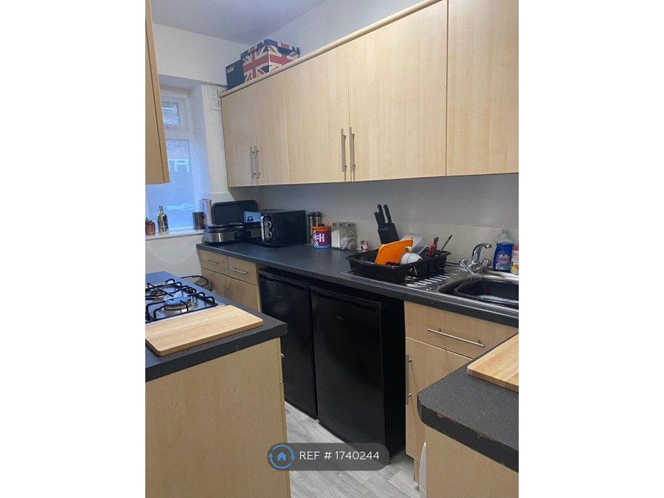 Property photo 3 of 11