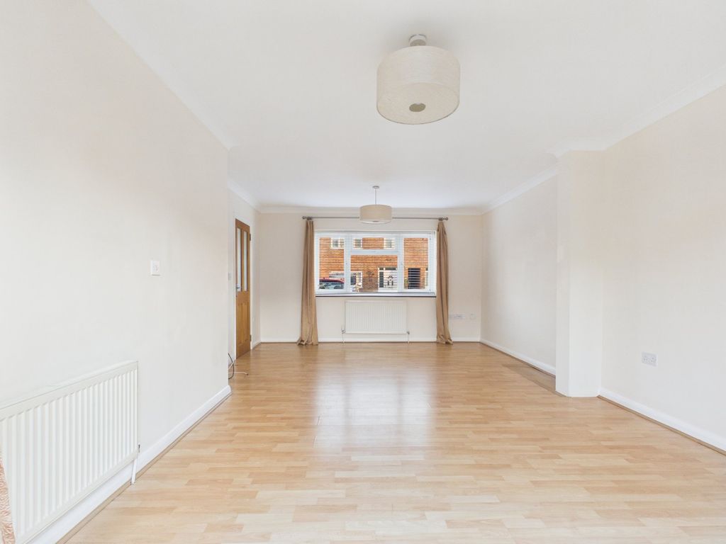 Property photo 2 of 8 Living Room