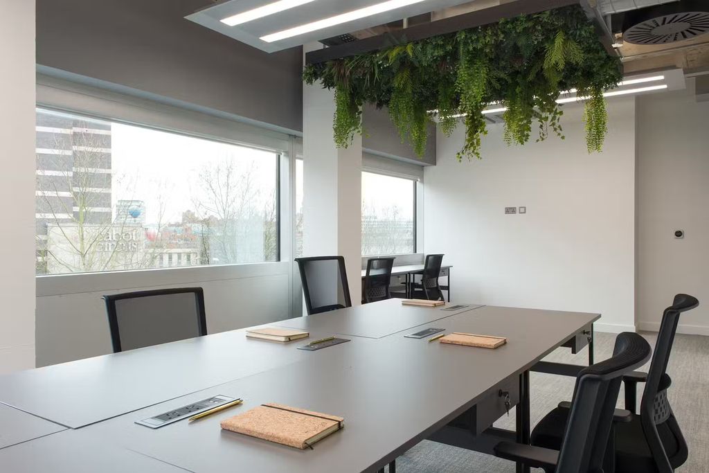 Property photo 1 of 10 Office