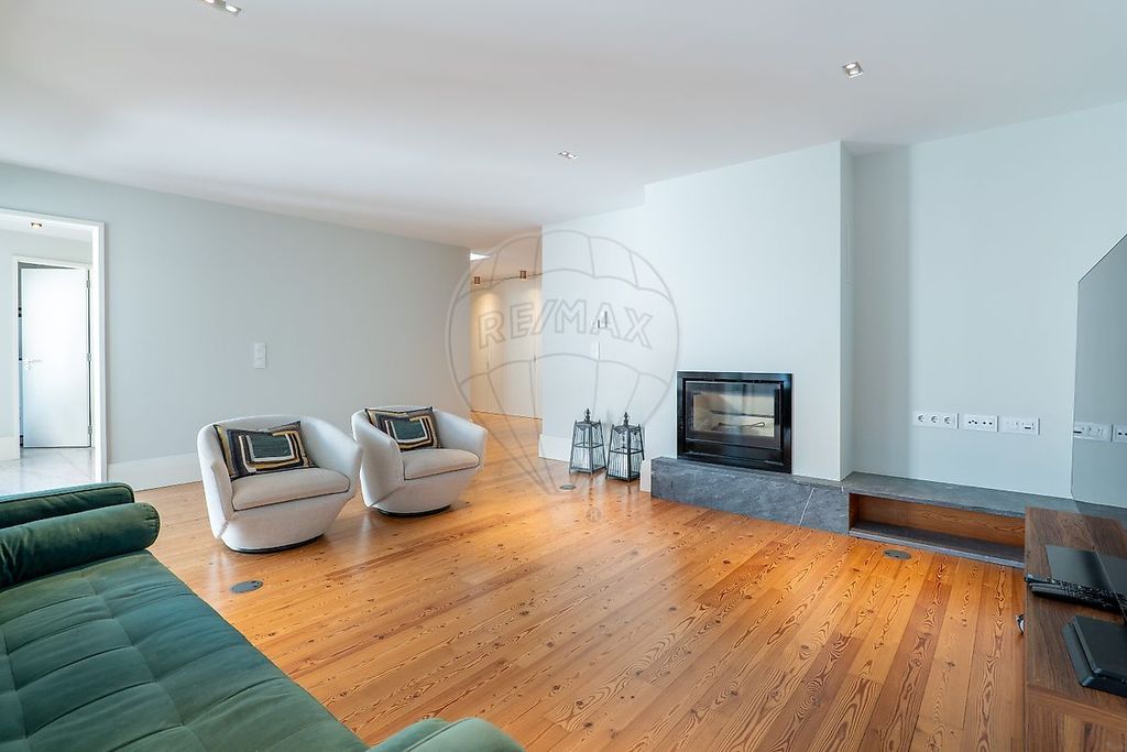 Property photo 3 of 45