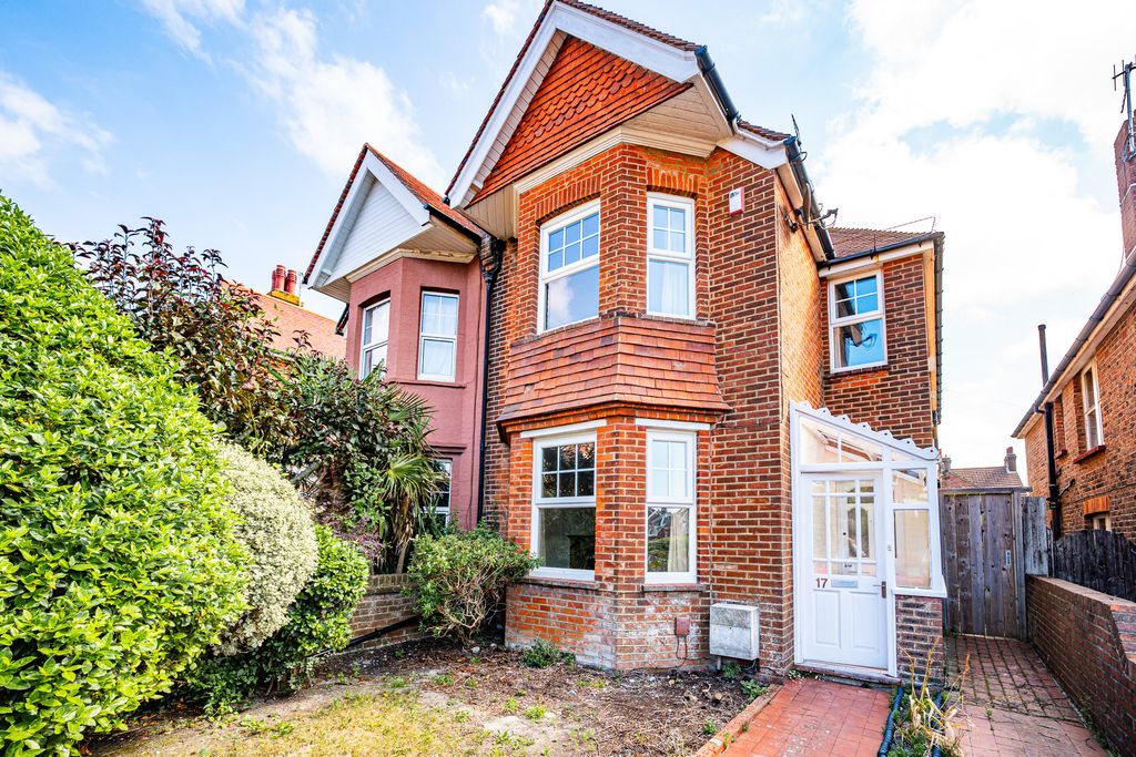 Property photo 1 of 19