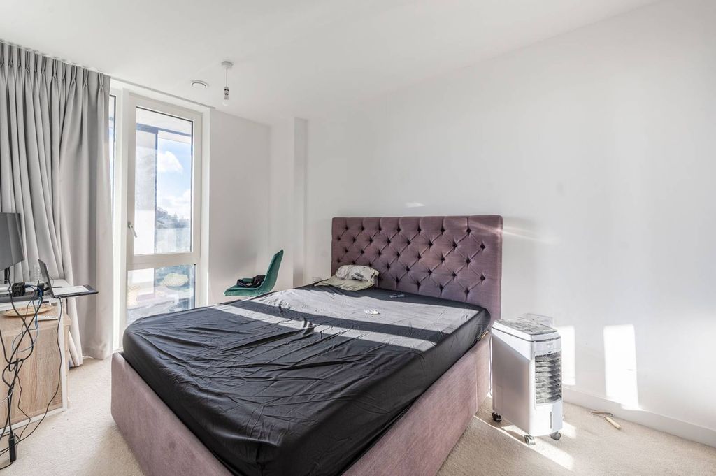 Property photo 2 of 5