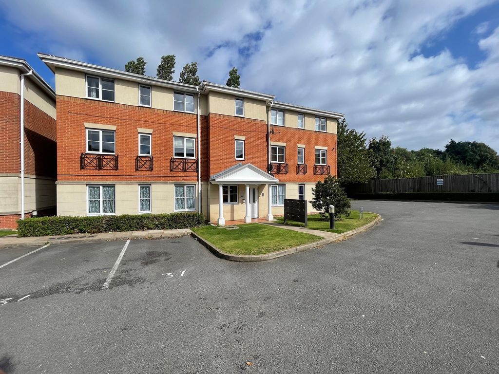 Property photo 1 of 2