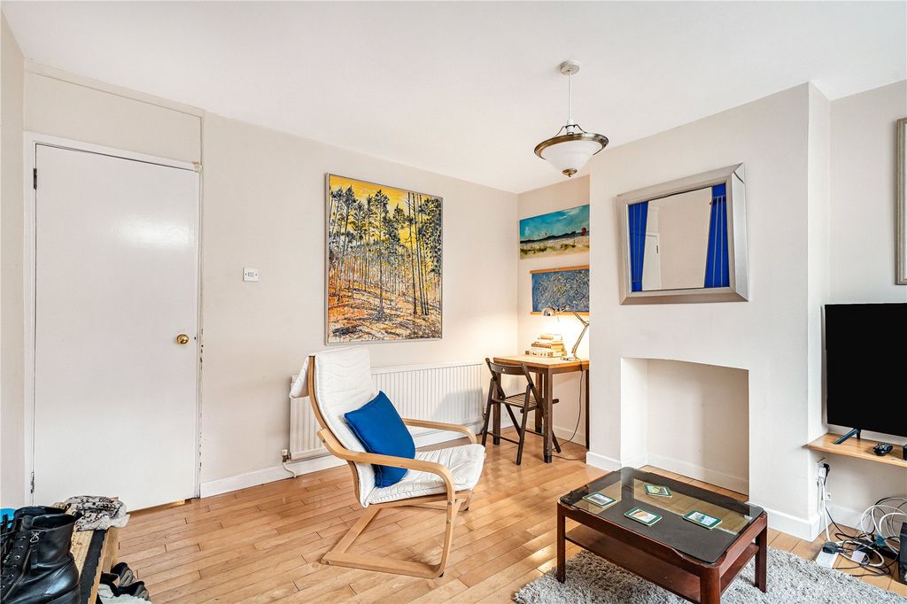 Property photo 3 of 14 Picture No. 01