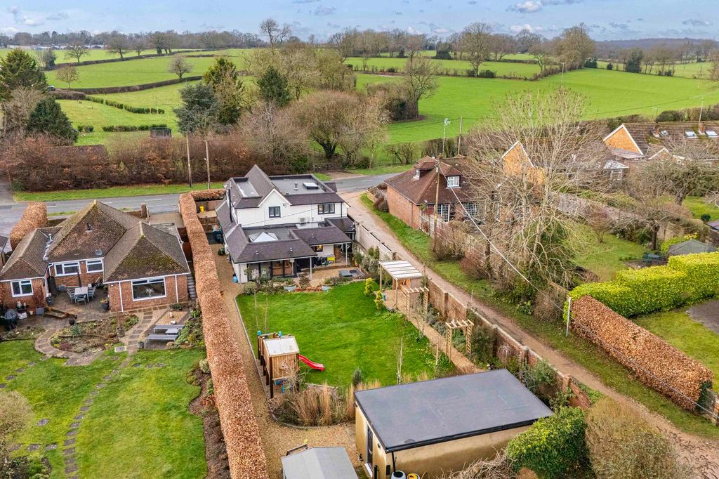 Property photo 2 of 21