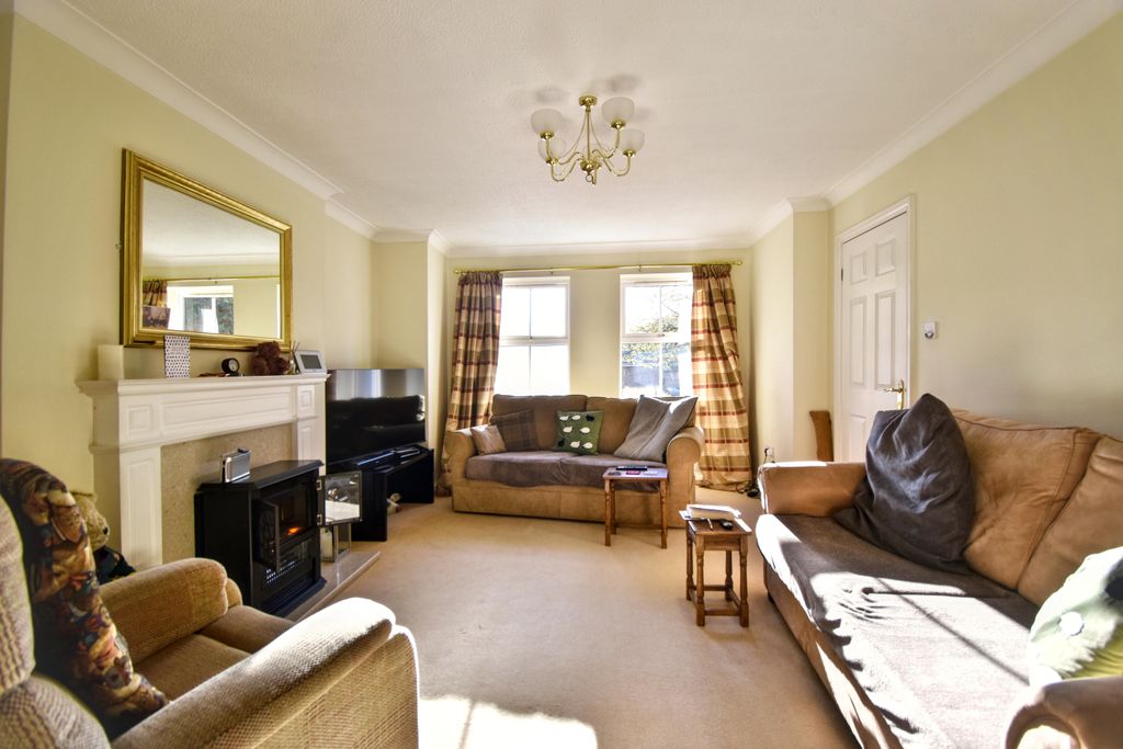 Property photo 3 of 26