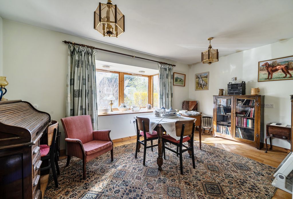 Property photo 3 of 16 Dining Room
