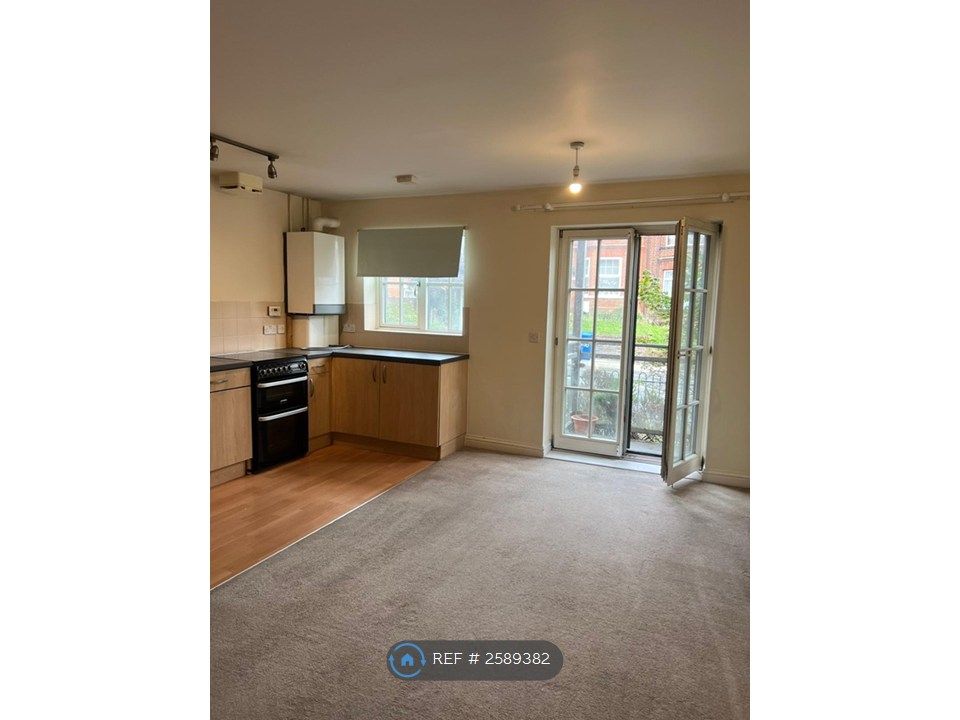 Property photo 1 of 9 Open Plan Living Room Kitchen
