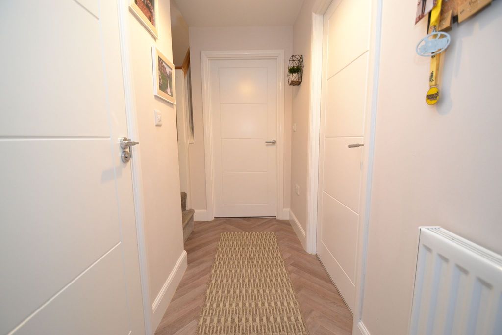 Property photo 2 of 21 Photograph 2