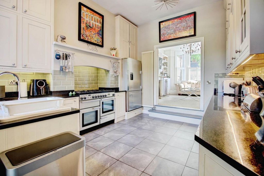 Additional image 10 of 5 bed semi-detached house for saleChester House, Leicester Street, Leamington Spa CV32