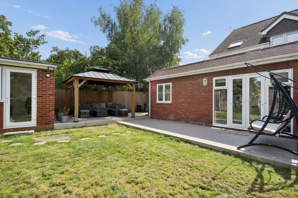 Property photo 2 of 9