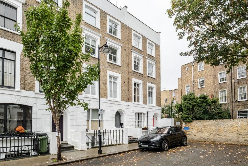 Property photo 2 of 20