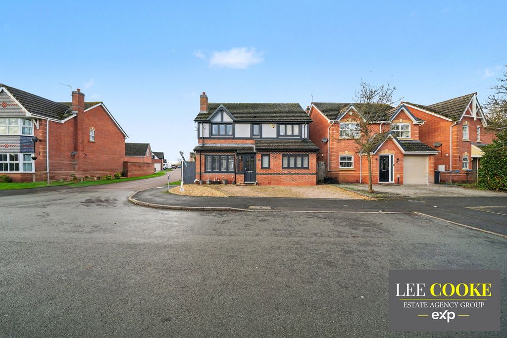 Property photo 1 of 31