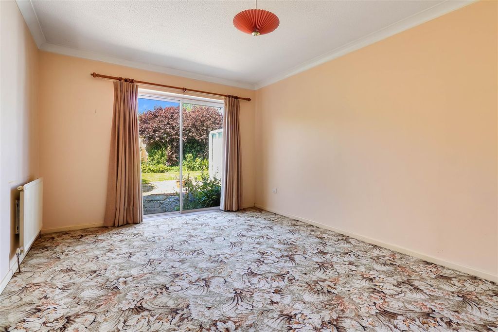 Property photo 3 of 14 Img (9).Jpg