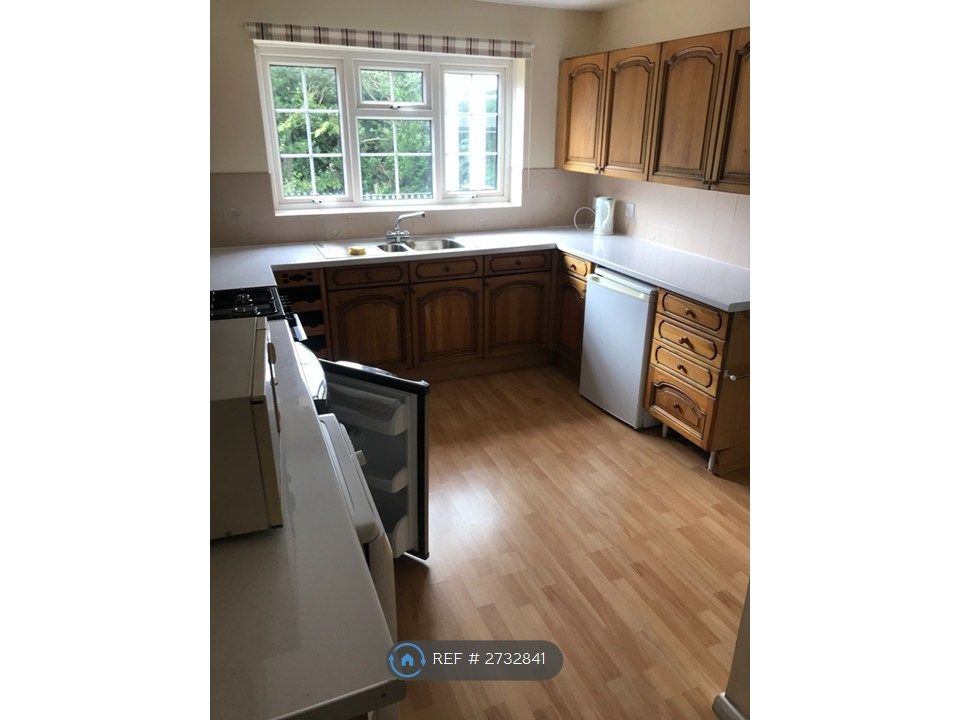 Property photo 3 of 10 1st Kitchen