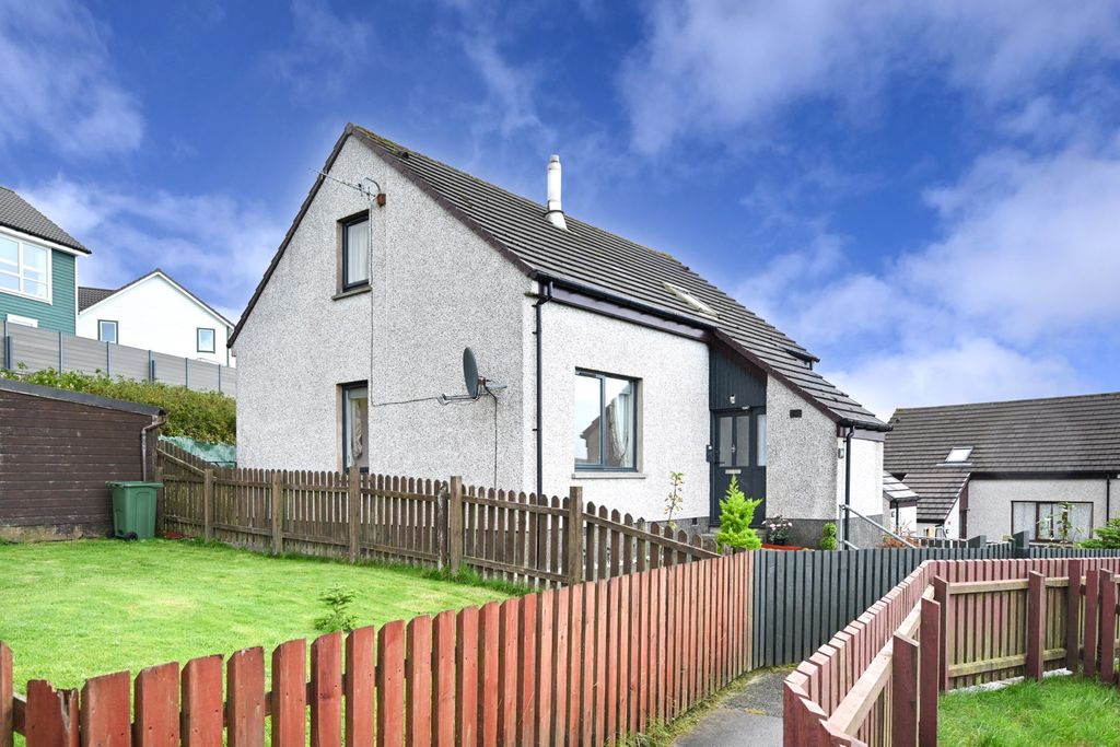 Property photo 1 of 35