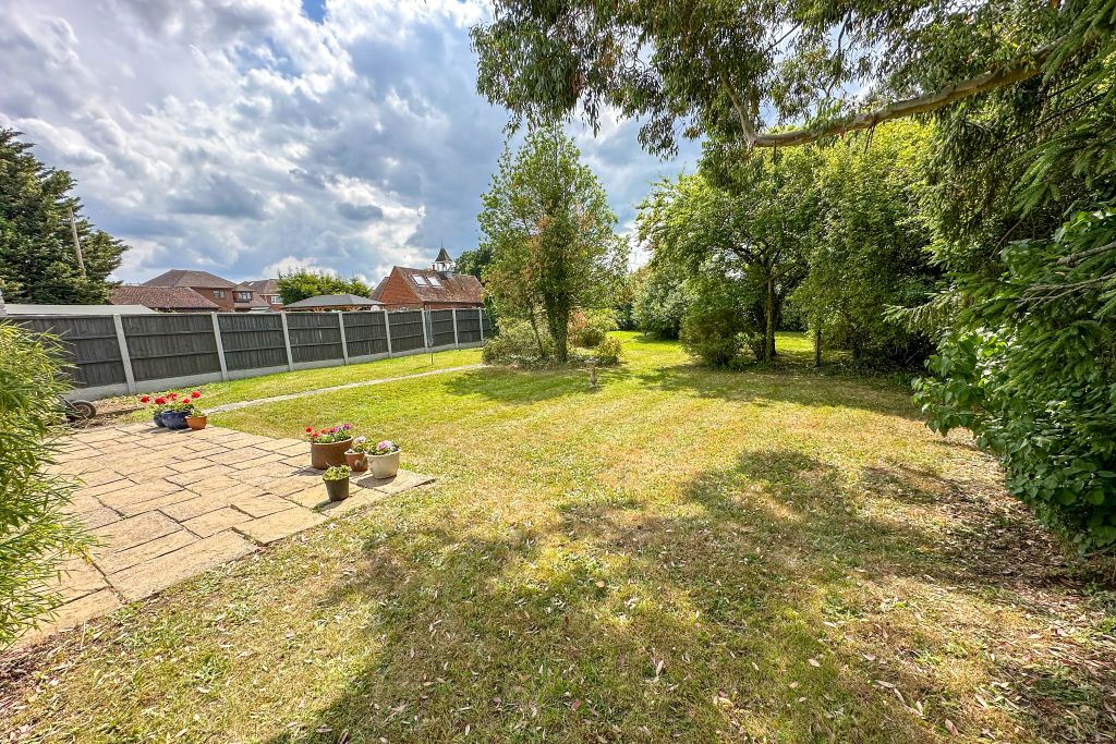 Property photo 2 of 18 Rear Garden