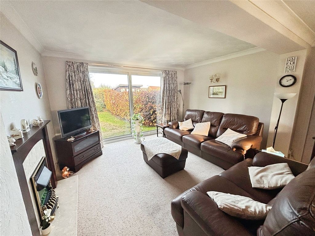 Property photo 2 of 22 Lounge Area