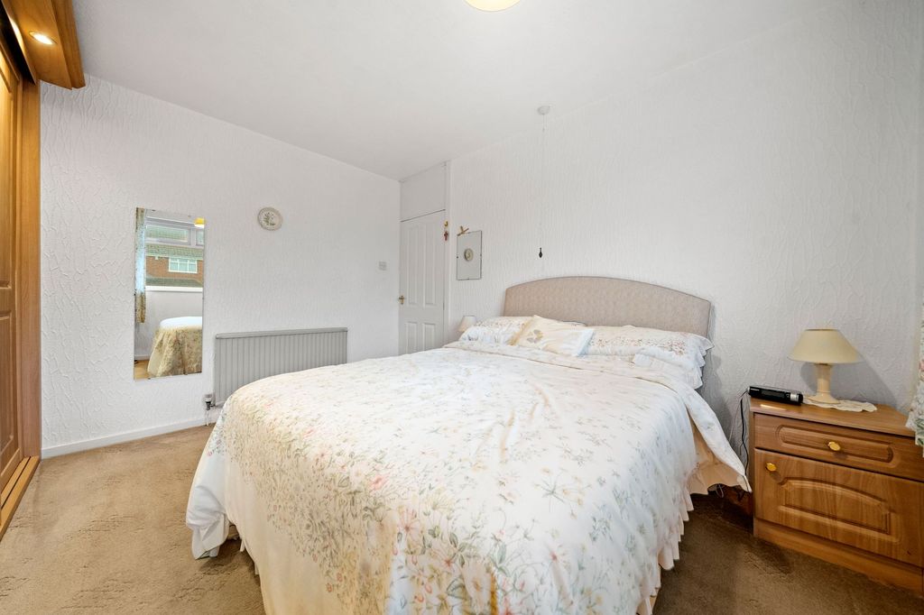 Property photo 3 of 21