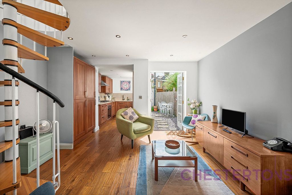 Property photo 1 of 15