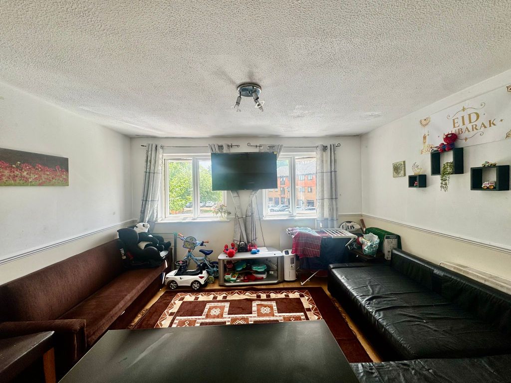 Property photo 2 of 7