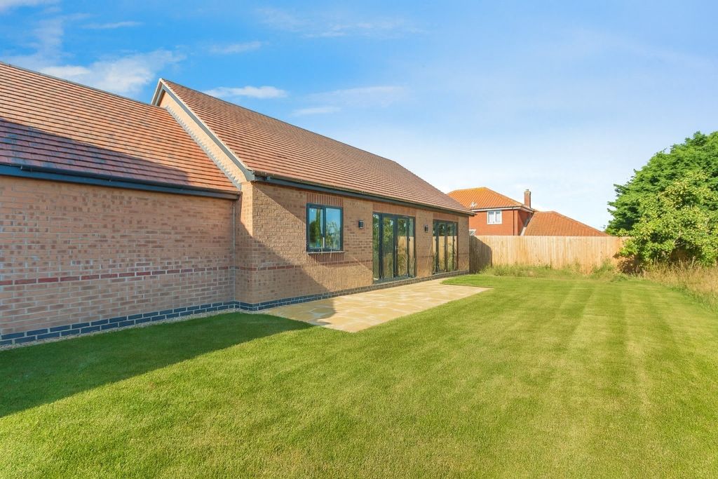 Property photo 2 of 13 Exterior