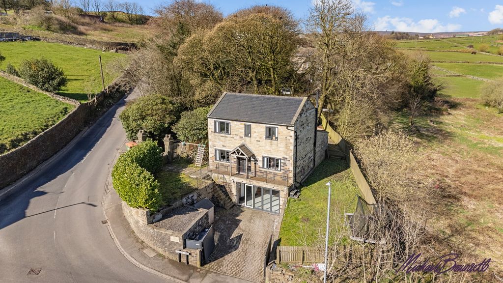 Property photo 1 of 39