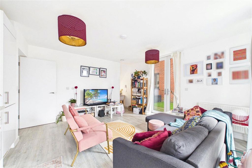 Property photo 2 of 12 Picture No. 02