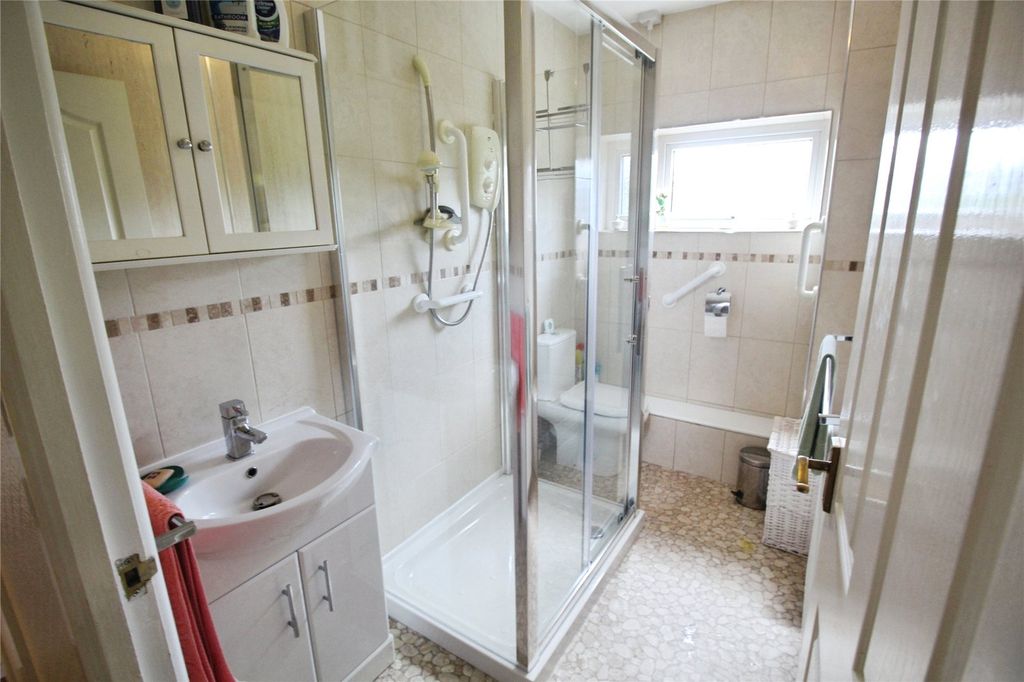Property photo 2 of 11 Shower Room
