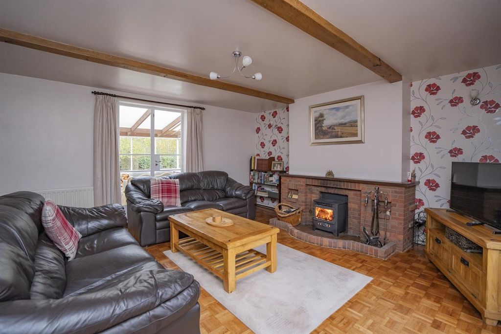 Property photo 2 of 19 Photo 7