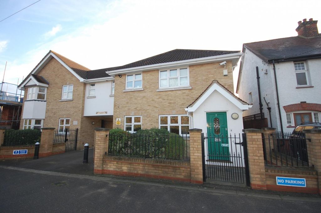 Property photo 1 of 10 Exterior