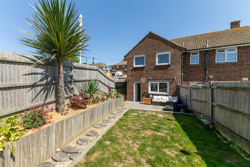 Property photo 2 of 17 Untitled-2583.Jpg