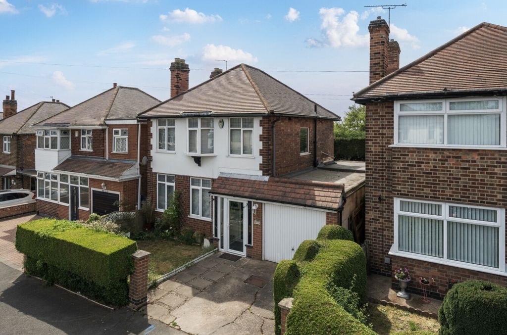 Property photo 1 of 27 1289684-2-6824De7B5c119-Arw