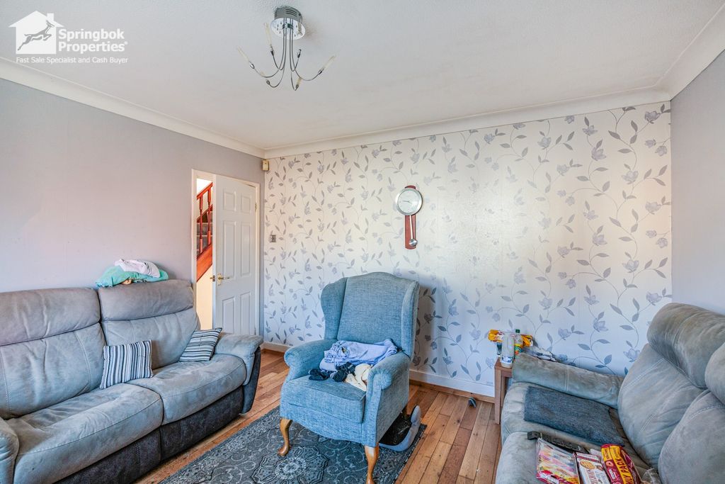 Property photo 3 of 16 Image 2