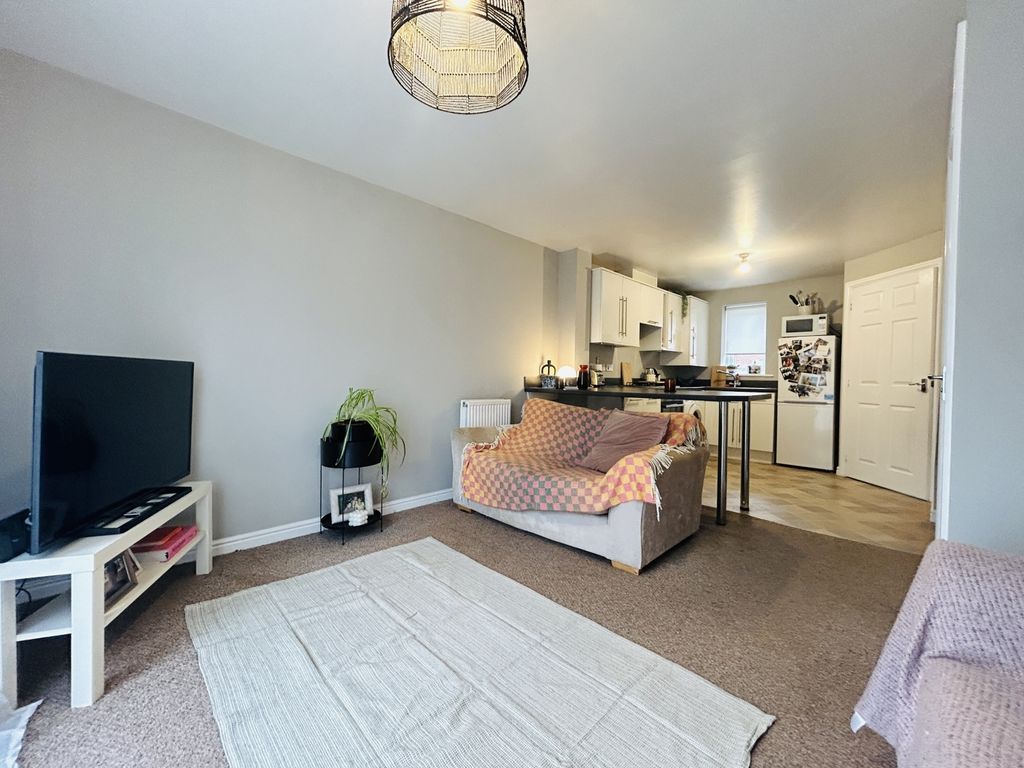 Property photo 2 of 14 Img_9804