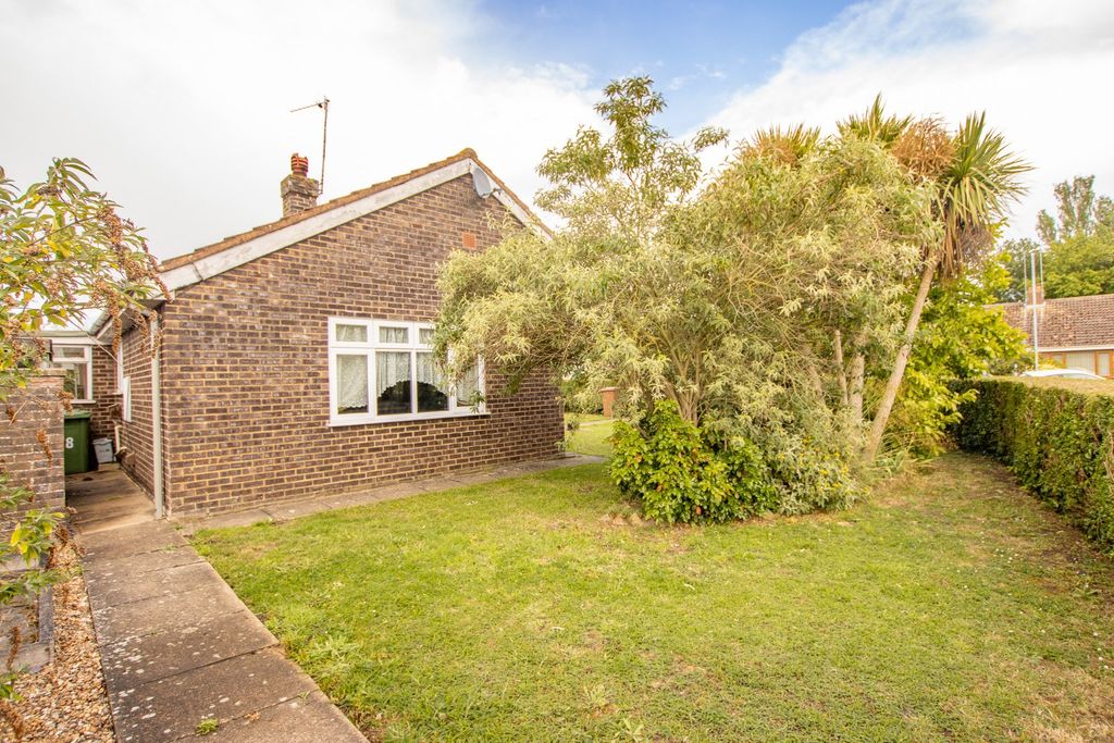 Property photo 2 of 20 5157795