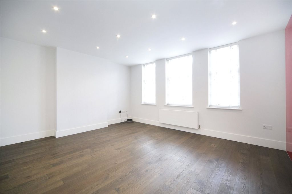 Property photo 3 of 10 Reception Room