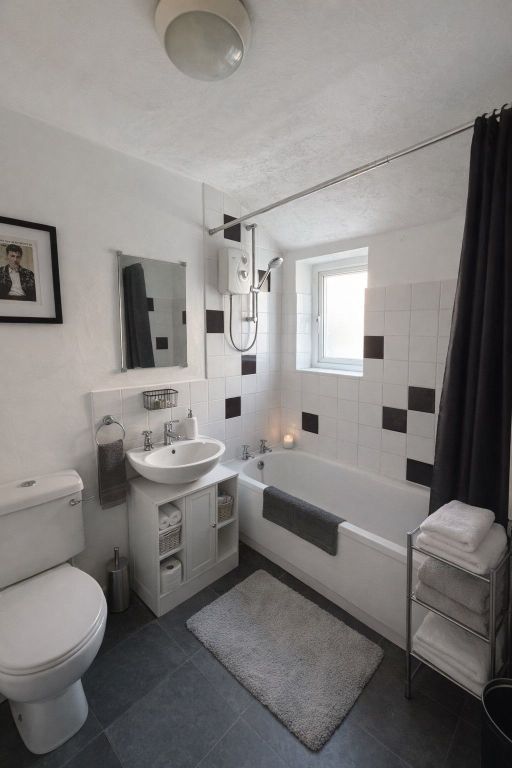 Property photo 2 of 4 Photo 1