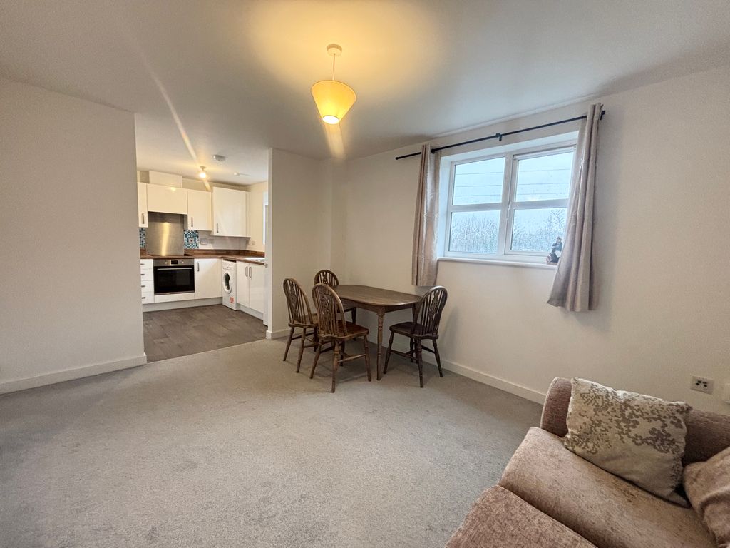 Property photo 3 of 9