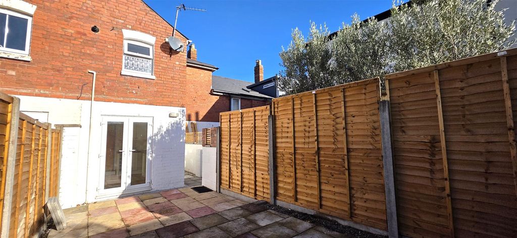 Property photo 1 of 7 Gardens.Jpg
