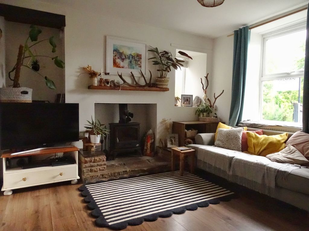 Property photo 3 of 14 Sitting Room