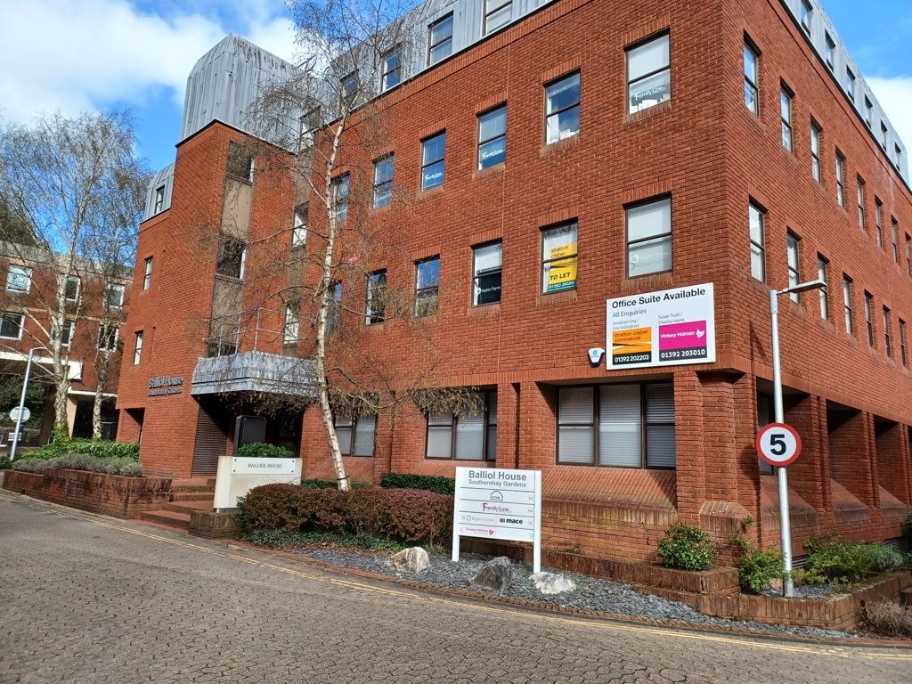 Property photo 2 of 9 Photo 1