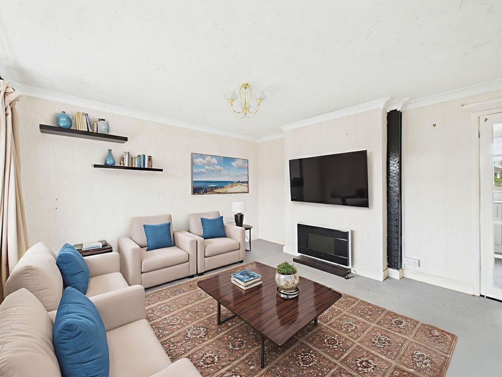 Property photo 2 of 19 Lounge (Virtually Furnished)