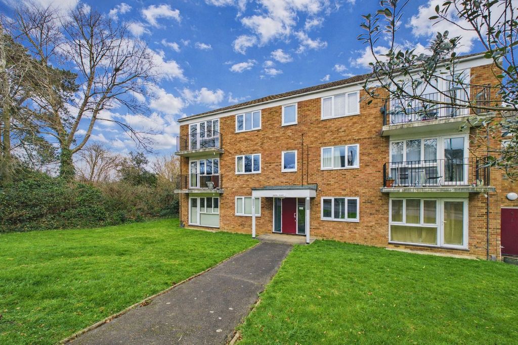 Property photo 1 of 10