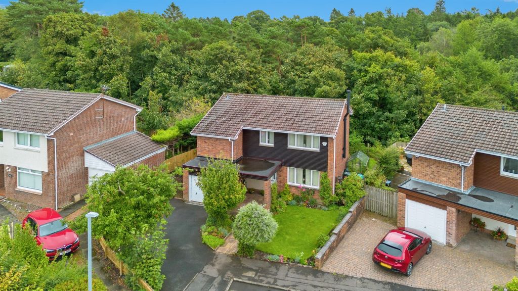 Property photo 2 of 32