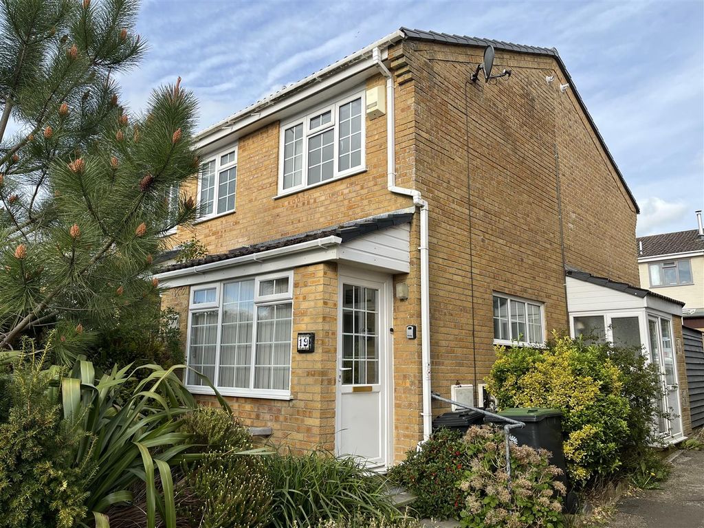 Property photo 1 of 8 The Property